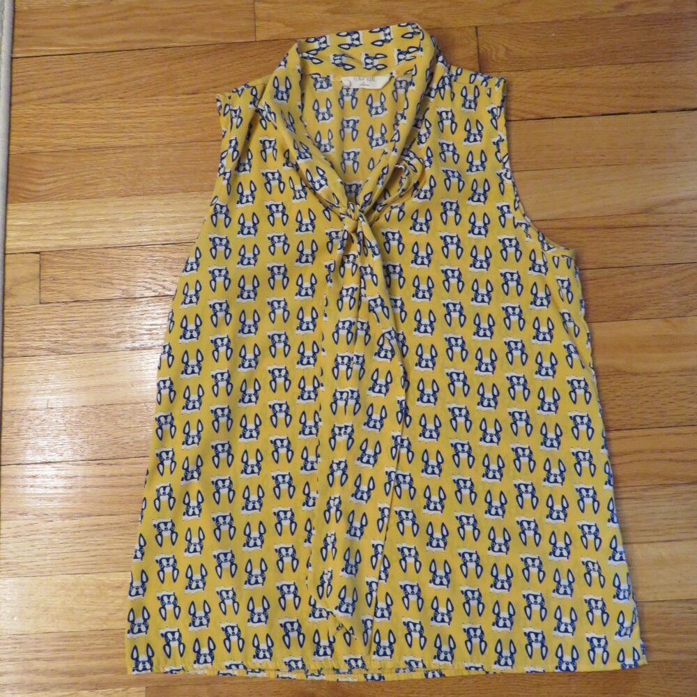 Peach Love - Bull dog tie shirt - Size small - Novelty Print